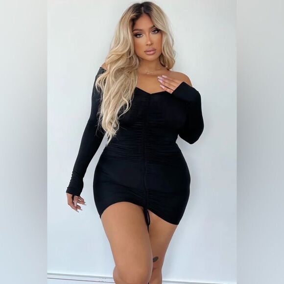 Fashion Nova Hong Kong Ruched Dress Black 1X Plus NEW - Picture 1 of 10